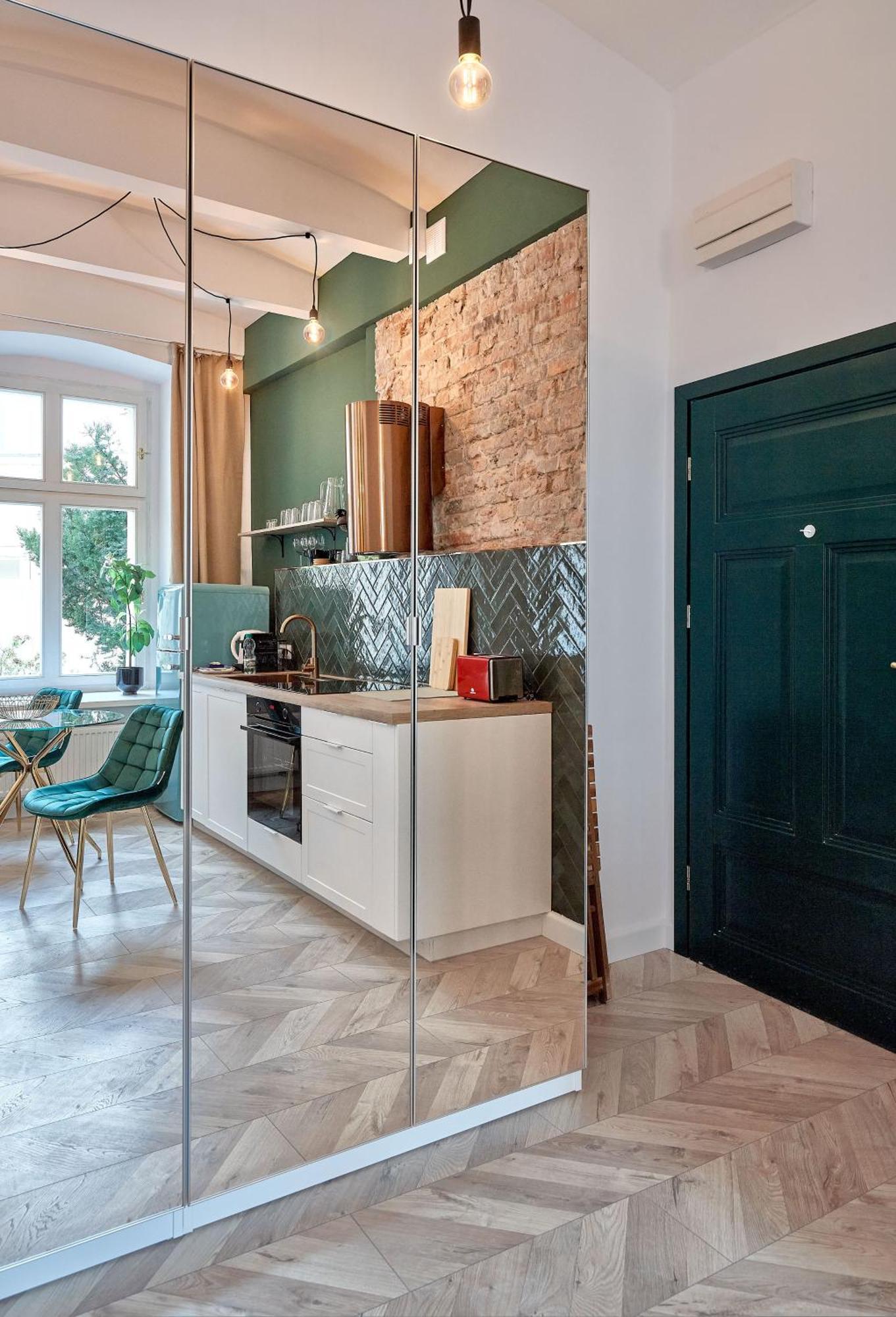 Old Town Deluxe Apartment *